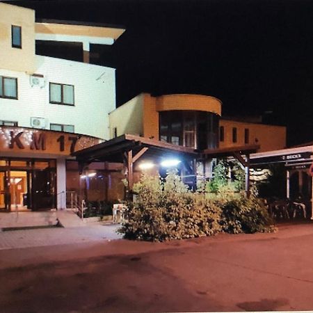 Han Km 17 Jucu de Mijloc Esterno foto